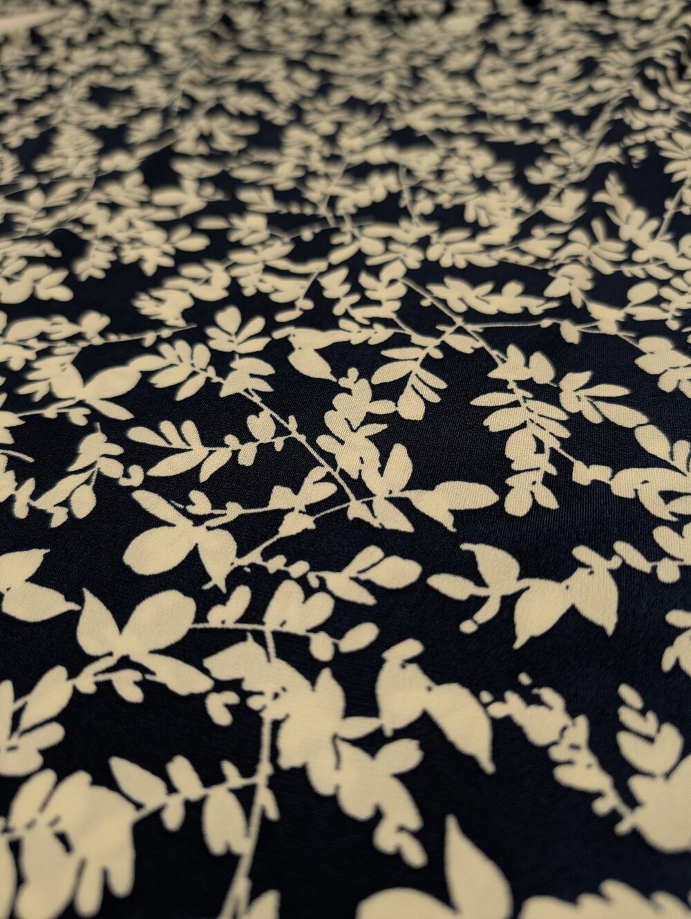 JMH Size 14 Navy White Leaf Print Midi Dress Flutter Sleeve Stretch Half Sleeve - Picture 7 of 9